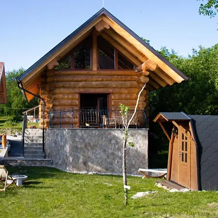 Dom wakacyjny Brunarica Biopark -log House Biopark *