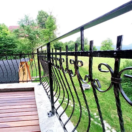 Brunarica Biopark -log House Biopark Grosuplje