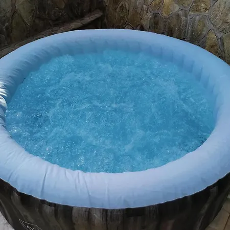 Brunarica Biopark -log House Biopark *