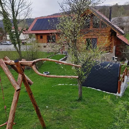 Brunarica Biopark -log House Biopark Ferienhaus *