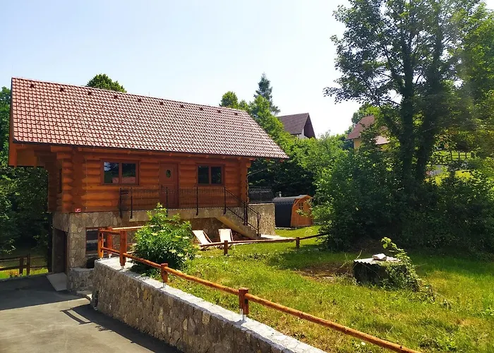 Brunarica Biopark -log House Biopark Vakantiehuis