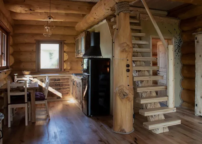 Brunarica Biopark -log House Biopark *