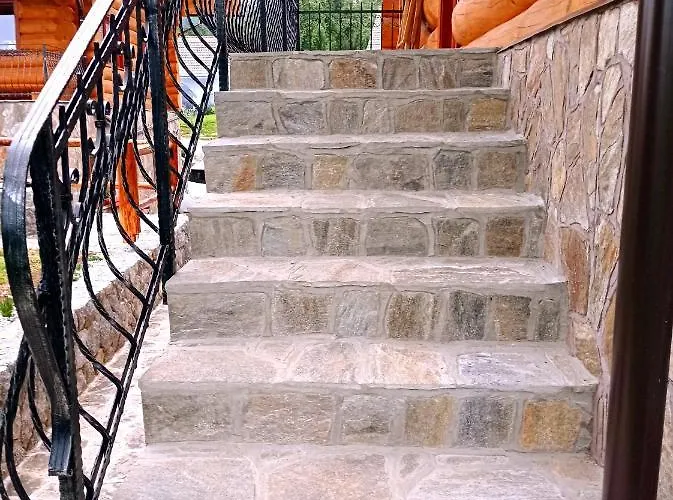 Brunarica Biopark -log House Biopark Grosuplje