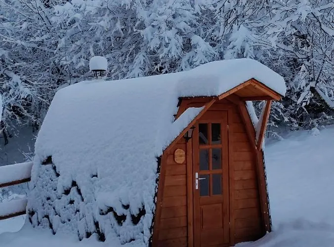 Brunarica Biopark -log House Biopark Vakantiehuis