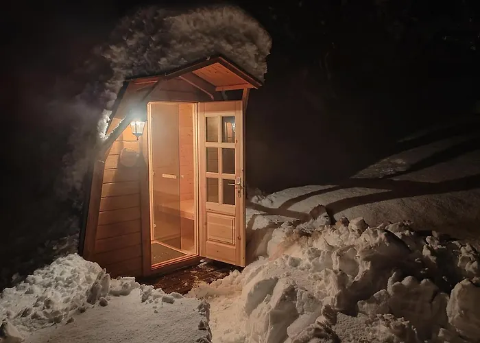 Brunarica Biopark -log House Biopark *